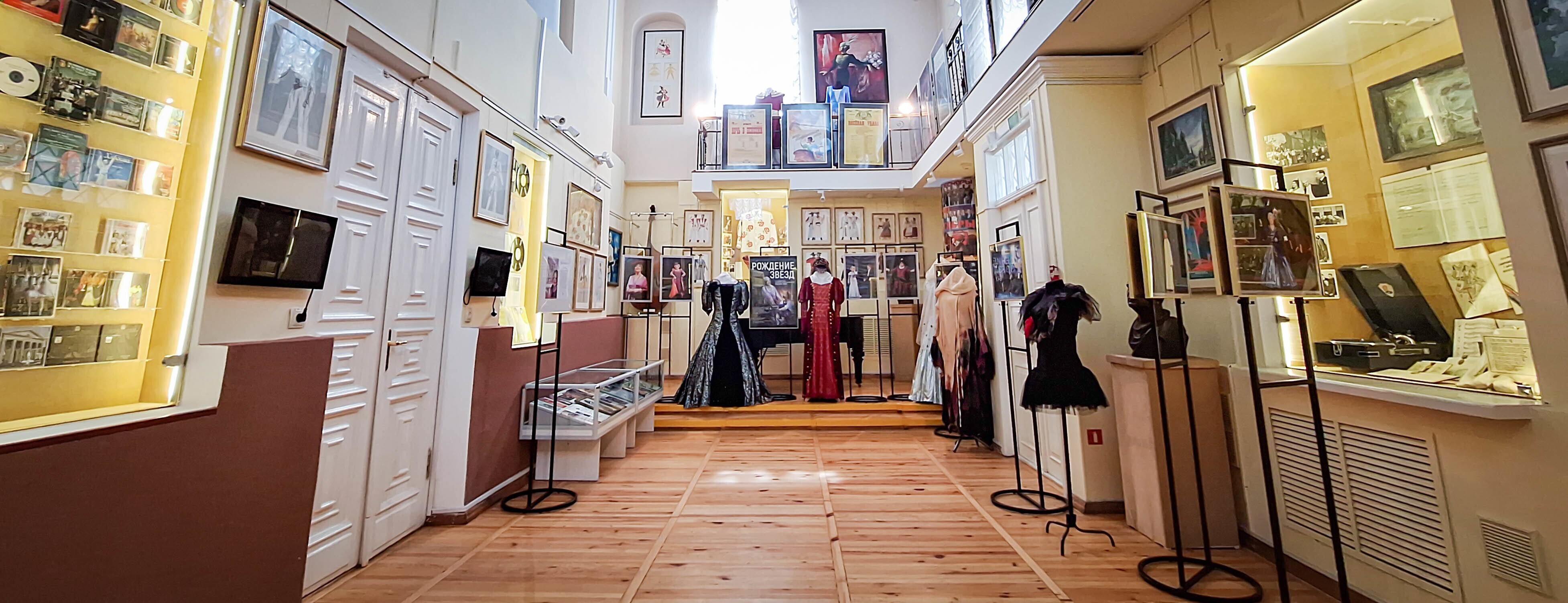 "Золотой голос белорусской оперетты" - выставка в Музее истории театральной и музыкальной культуры