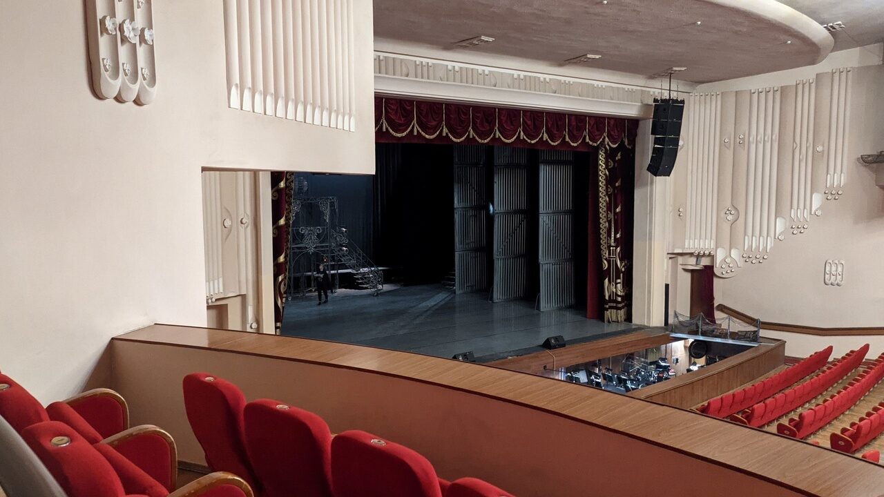 Театр в минске афиша 2024